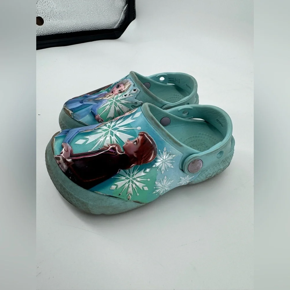 Crocs Disney Frozen II Blue Size 10
